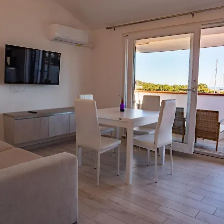 Holiday home Banchina Affitti Porto Ottiolu